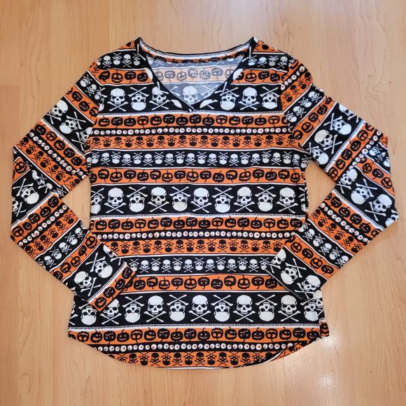 No Boundaries Tops - No Boundaries Spooky Halloween LS Tee XL
